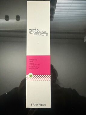 Mary Kay Botanical Effects Refreshing Toner - White & Bright Pink